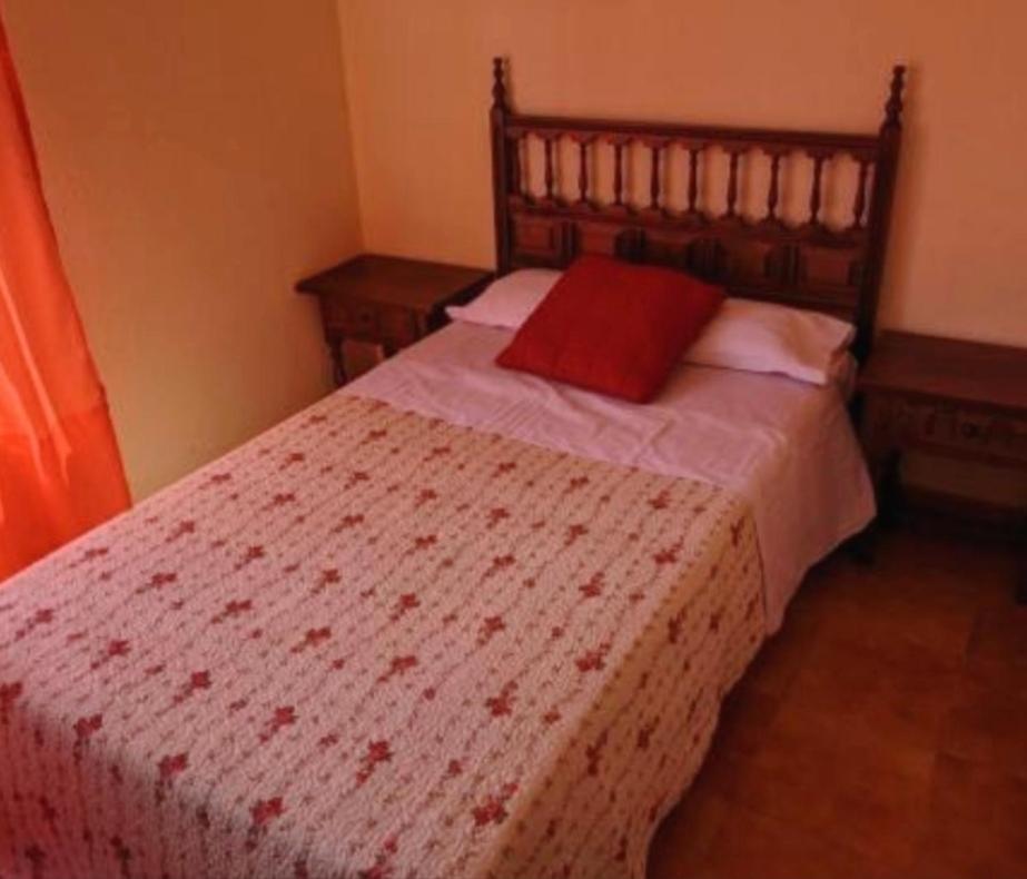 Hostal Casa Chore Hinojosa de Duero Екстериор снимка